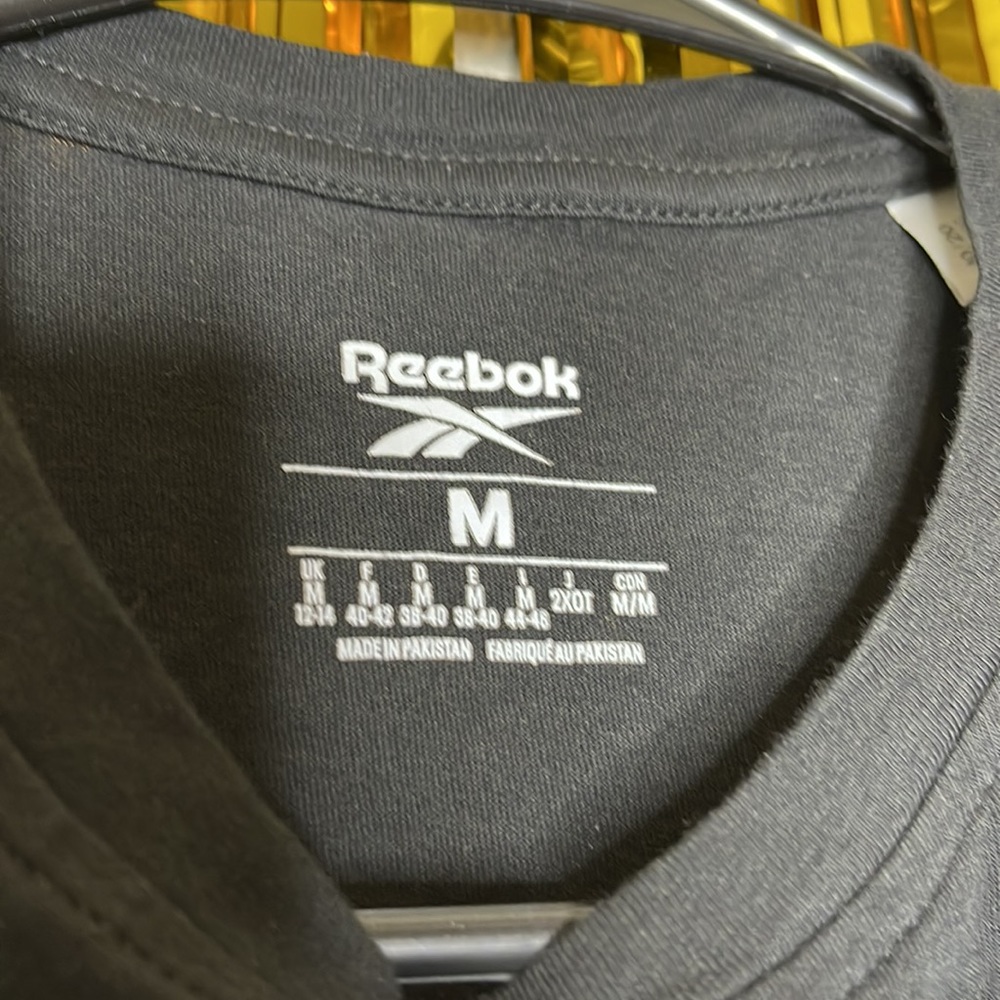 Reebok Work Beats Talent theme Black & White Cap Short Sleeves Tops Tees Medium - Picture 5 of 5